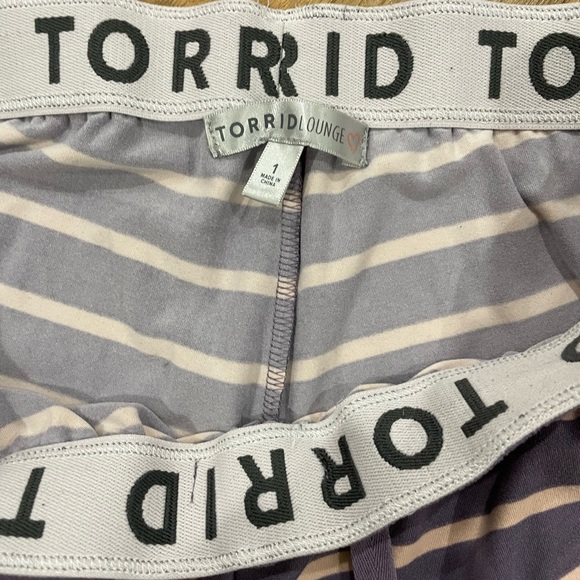 COPY - Torrid pajama pants size 1 - Picture 4 of 4